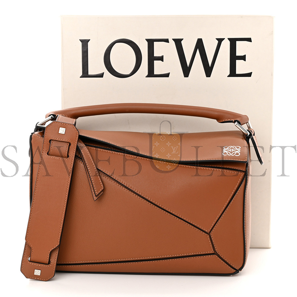 LOEWE SHINY NAPPA PUFFER PUZZLE HOBO BLACK (24*16.5*10.5cm) LOEWE SHINY NAPPA PUFFER PUZZLE HOBO BLACK (24*16.5*10.5cm)